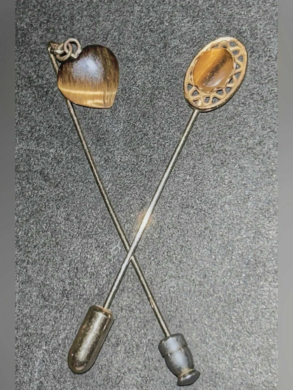 Tiger Eye Dangling Heart Charm & Scallop Edge Oval Stick Pin Set EUC